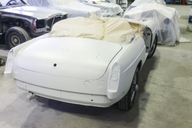 Automobile Genieser, MGB 1979, Lackierung, Grundierung, Restauration, Oldtimer, Youngtimer, KFZ Reperatur, Spezialisierung, Bad Dürkheim