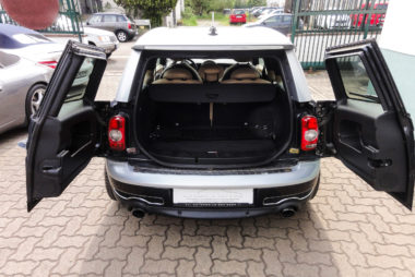 Automobile Genieser, Mini John Cooper Works, Restauration, Heck, Umbau, Ausbau, Spezialisierung, KFZ Reperatur, Bad Dürkheim, Vorderpfalz