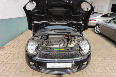 Automobile Genieser, Mini John Cooper Works, Restauration, Motor, Motorraum, Umbau, Ausbau, Spezialisierung, KFZ Reperatur, Bad Dürkheim, Vorderpfalz