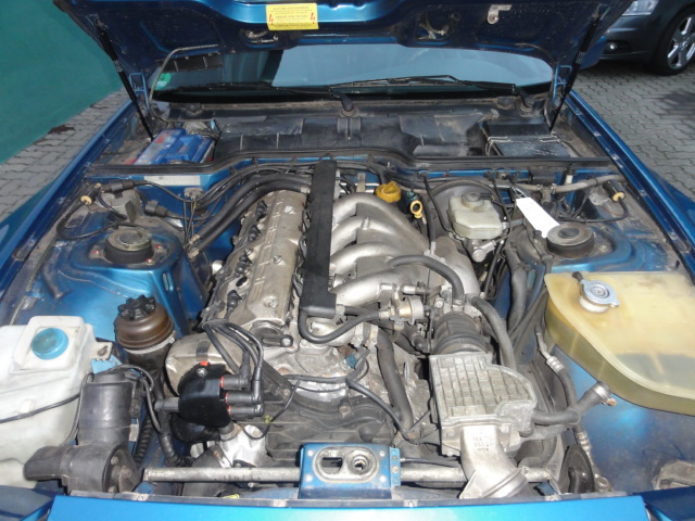 Automobile Genieser, Porsche 944 S, Restauration, Motorraum, Motor, Bad Dürkheim, Vorderpfalz
